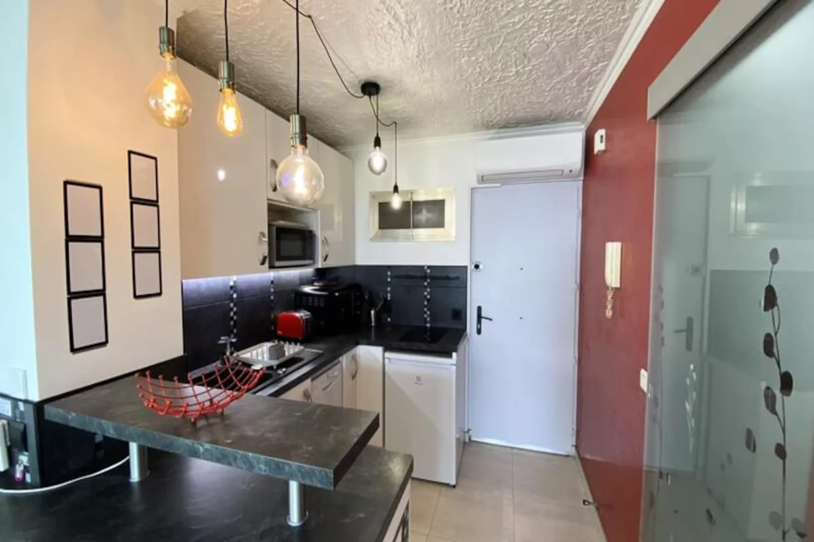 06bh - Beau Studio Face &agrave; La Mer-Image-tags.