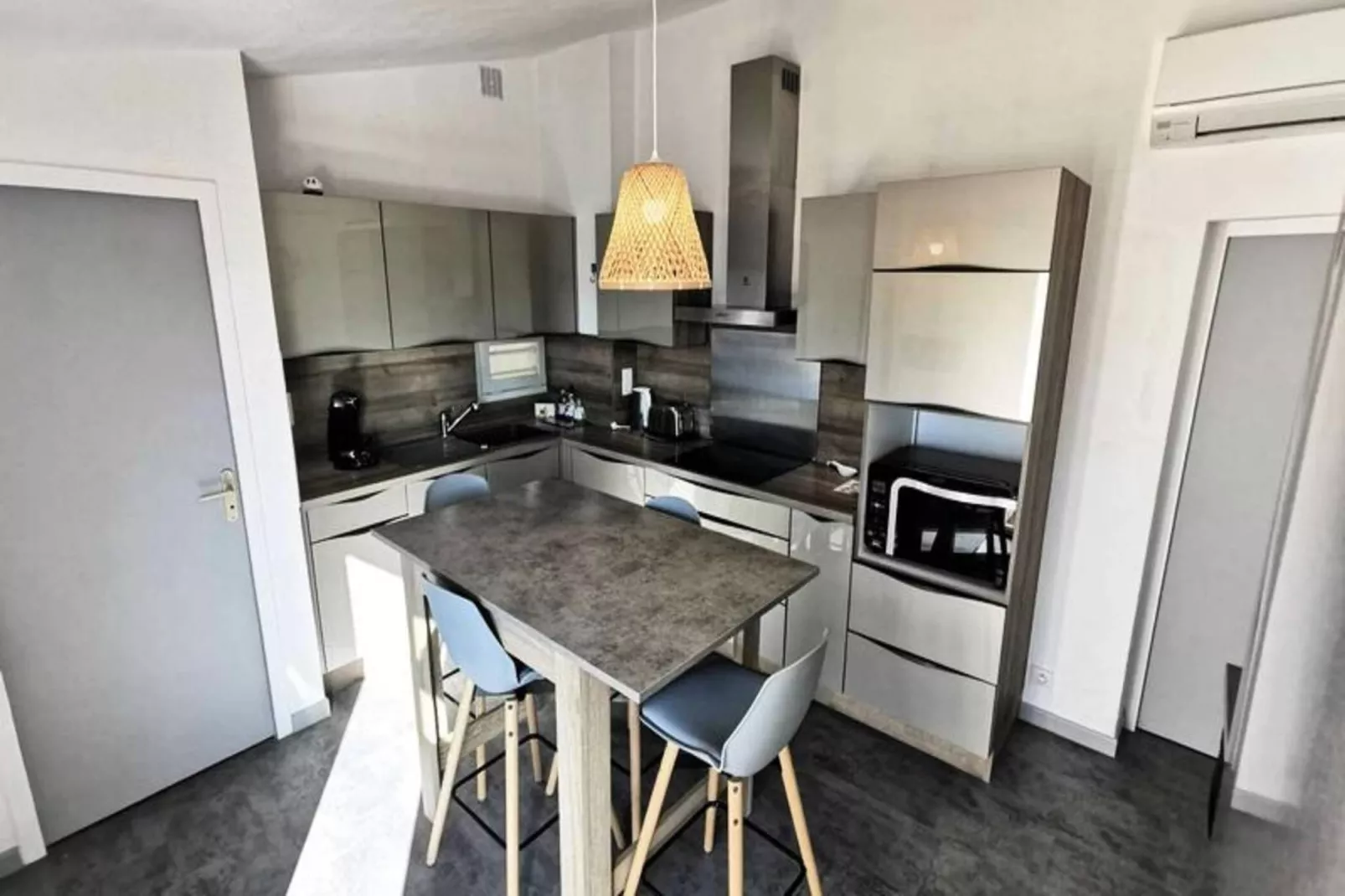 Résidence Les Zodiaques-Eetkamer