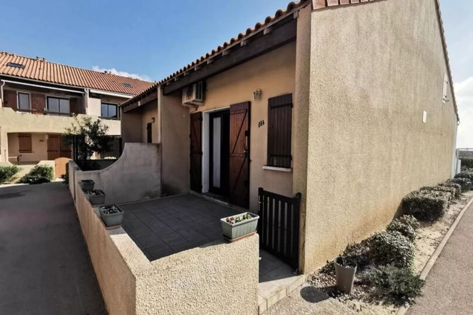 Résidence Grande Bleue-Buitenkant zomer