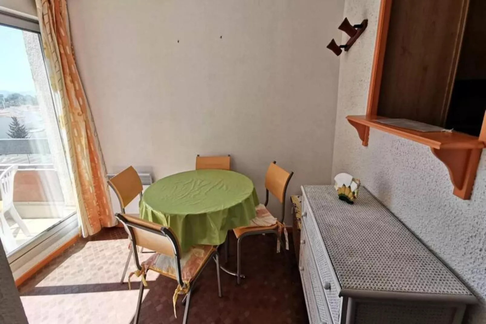 Residence De La Plage-Eetkamer