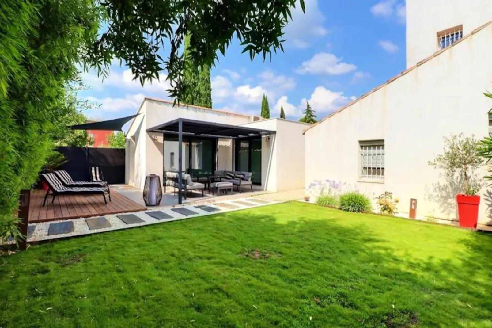 La Cabane Du Cap : Maisonnette &agrave; Aix-Image-tags.