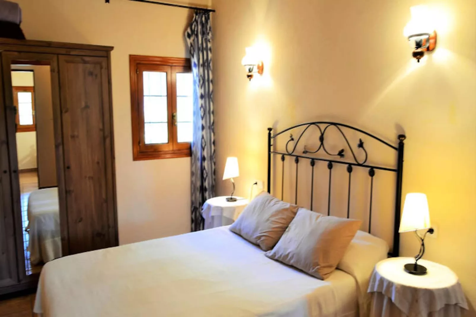 Maison à Son Serra de Marina-Image-tags.