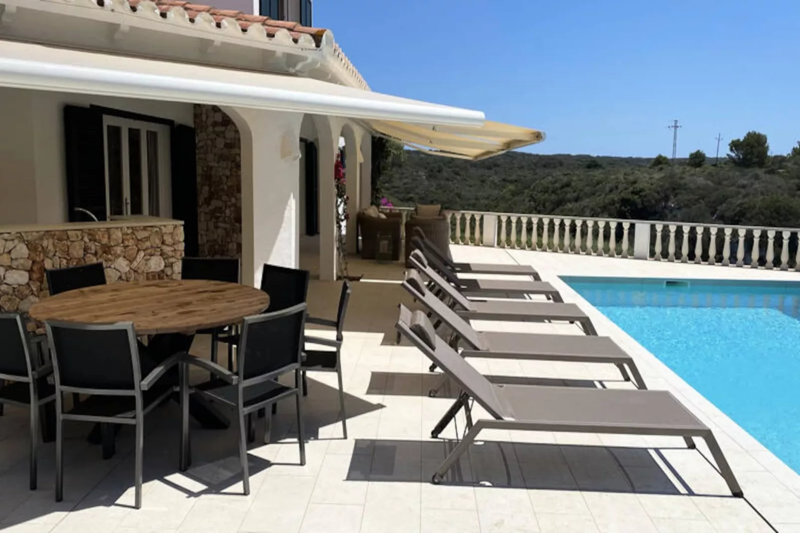 Maison à Binisafuller-Image-tags.