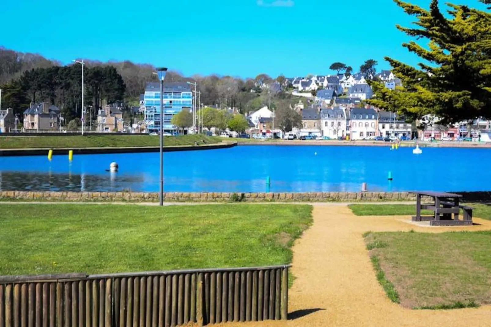 Maison à Perros-Guirec-Image-tags.