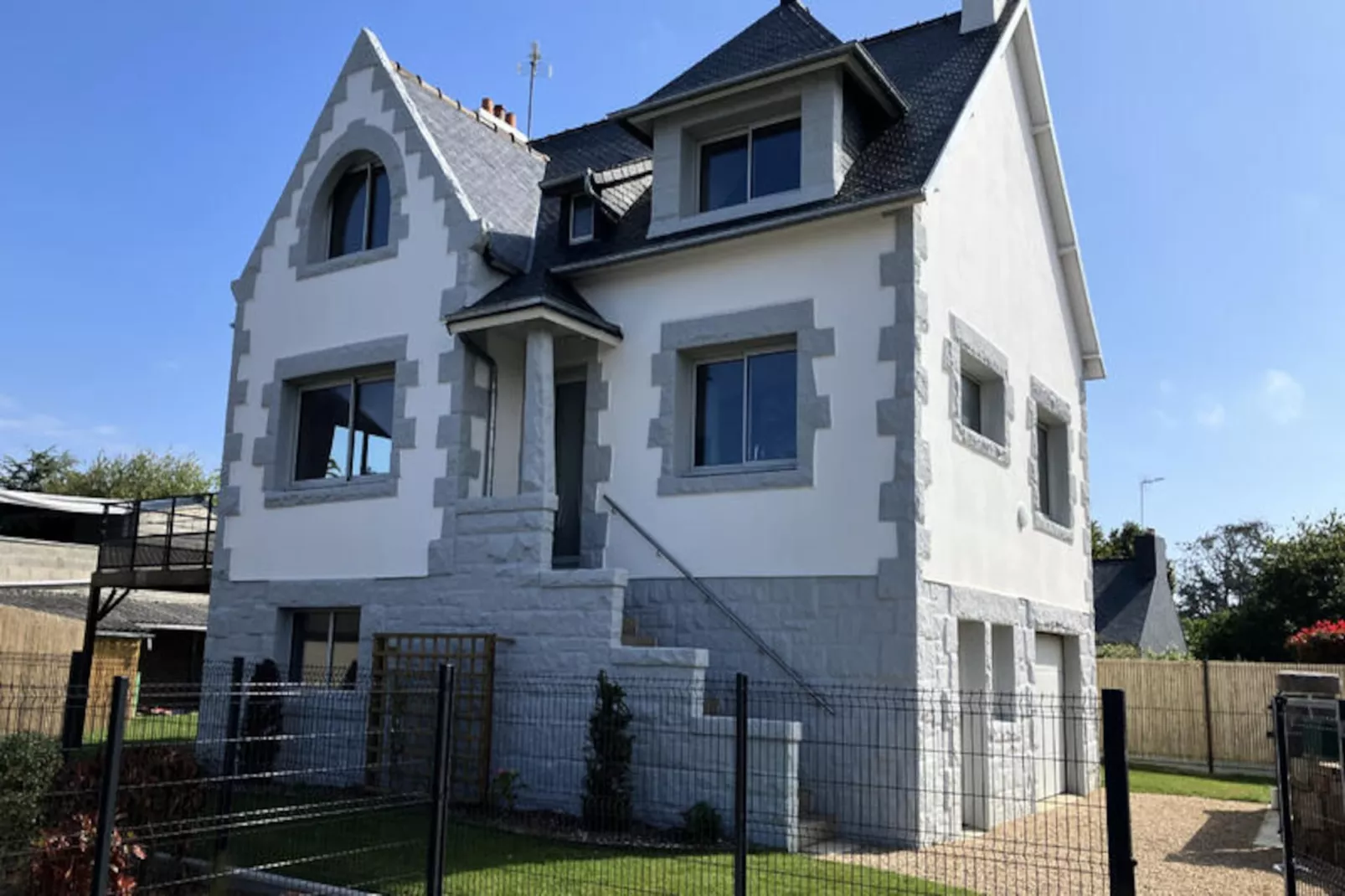 Maison à Perros-Guirec-Image-tags.