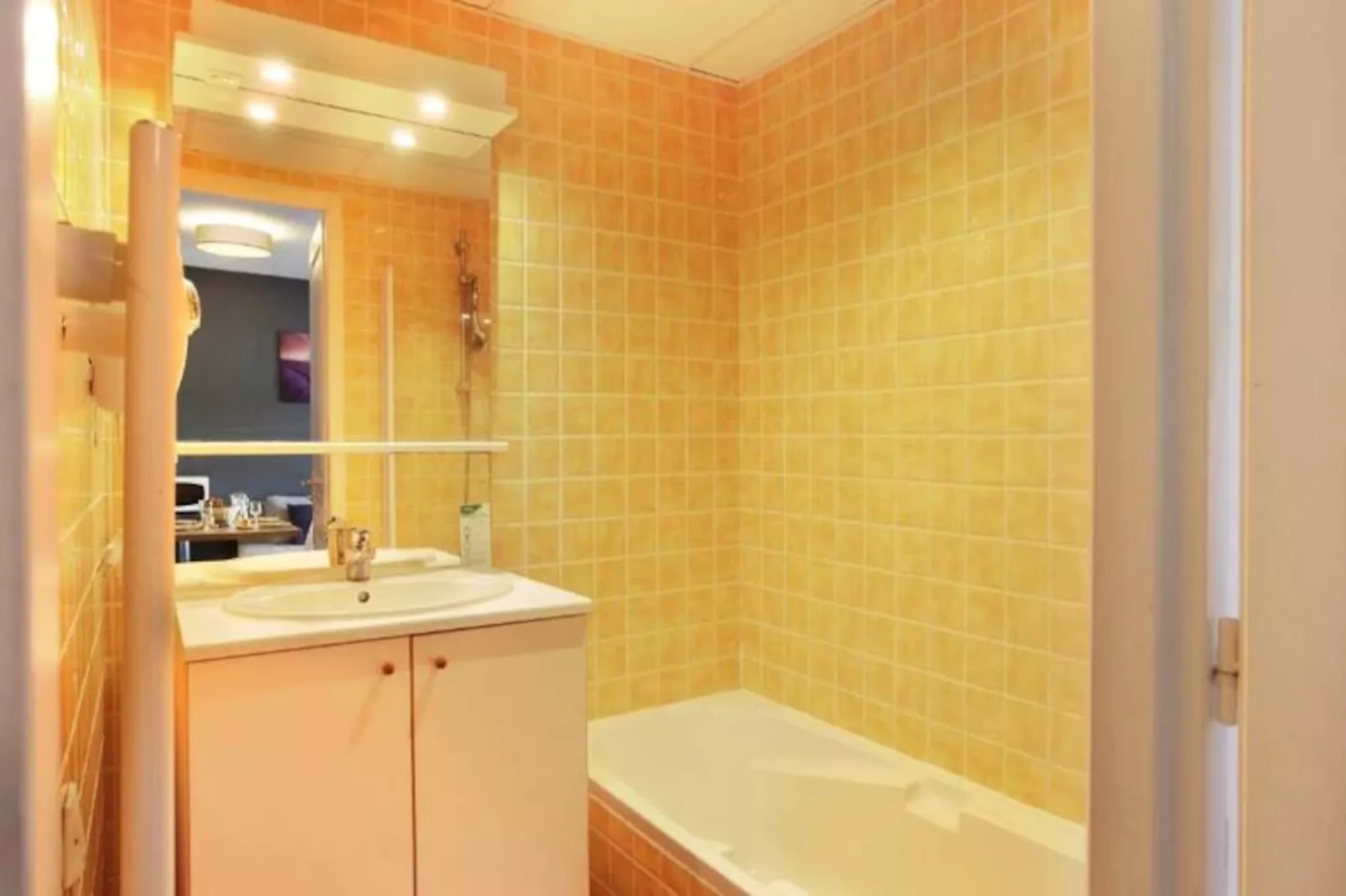 Résidence Odalys La Licorne de Haute Provence***-Image-tags.