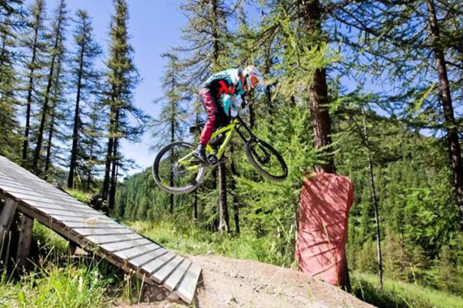 Saint Roch Chalet-Image-tags.