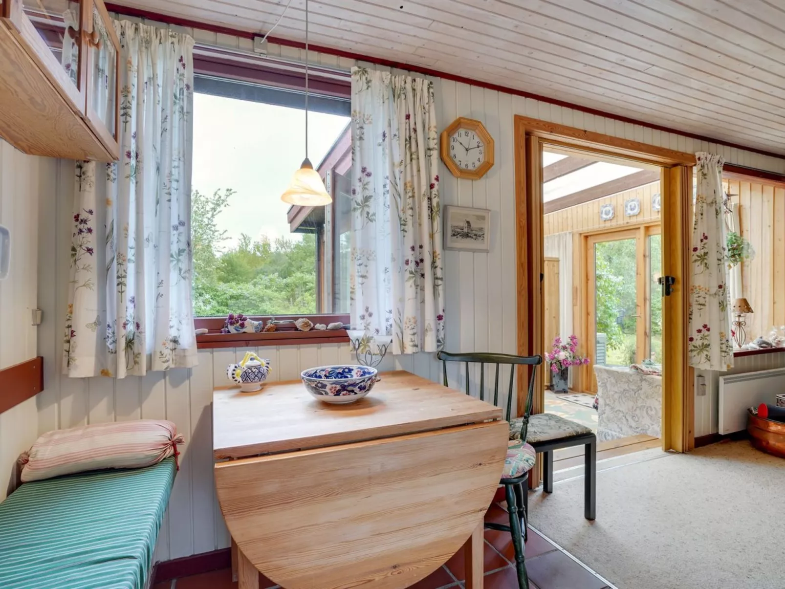 "Kaarina" - 550m from the sea-Binnen