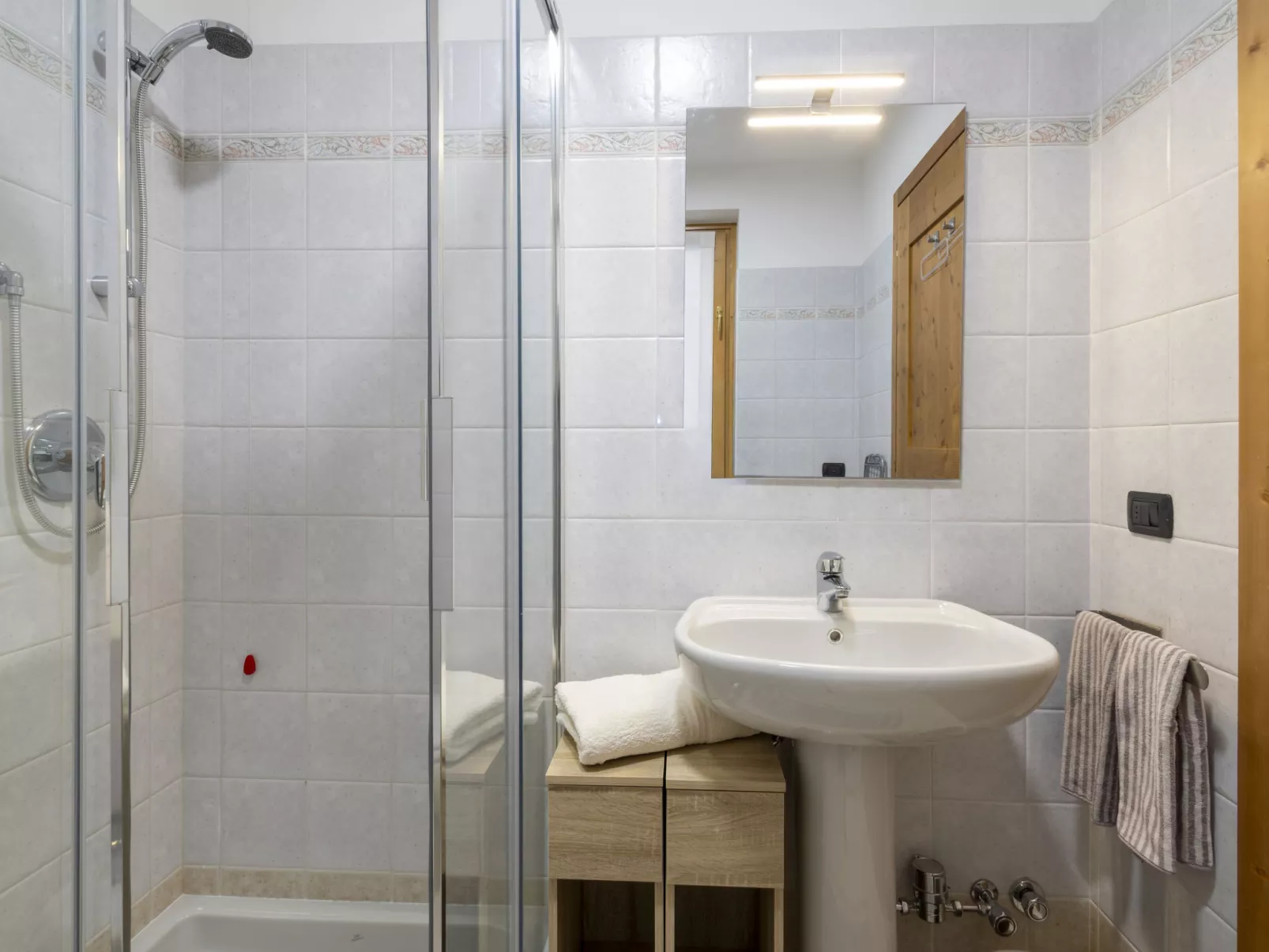 Baita Bucaneve-Binnen