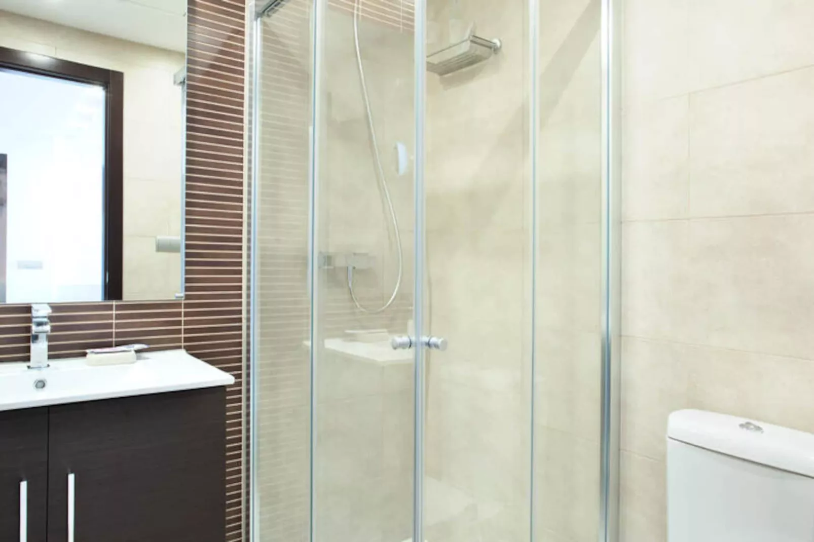 Appartements à Ojen-Image-tags.