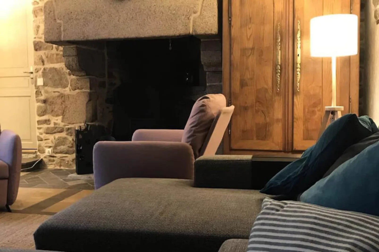 Maison à Plougrescant-Image-tags.