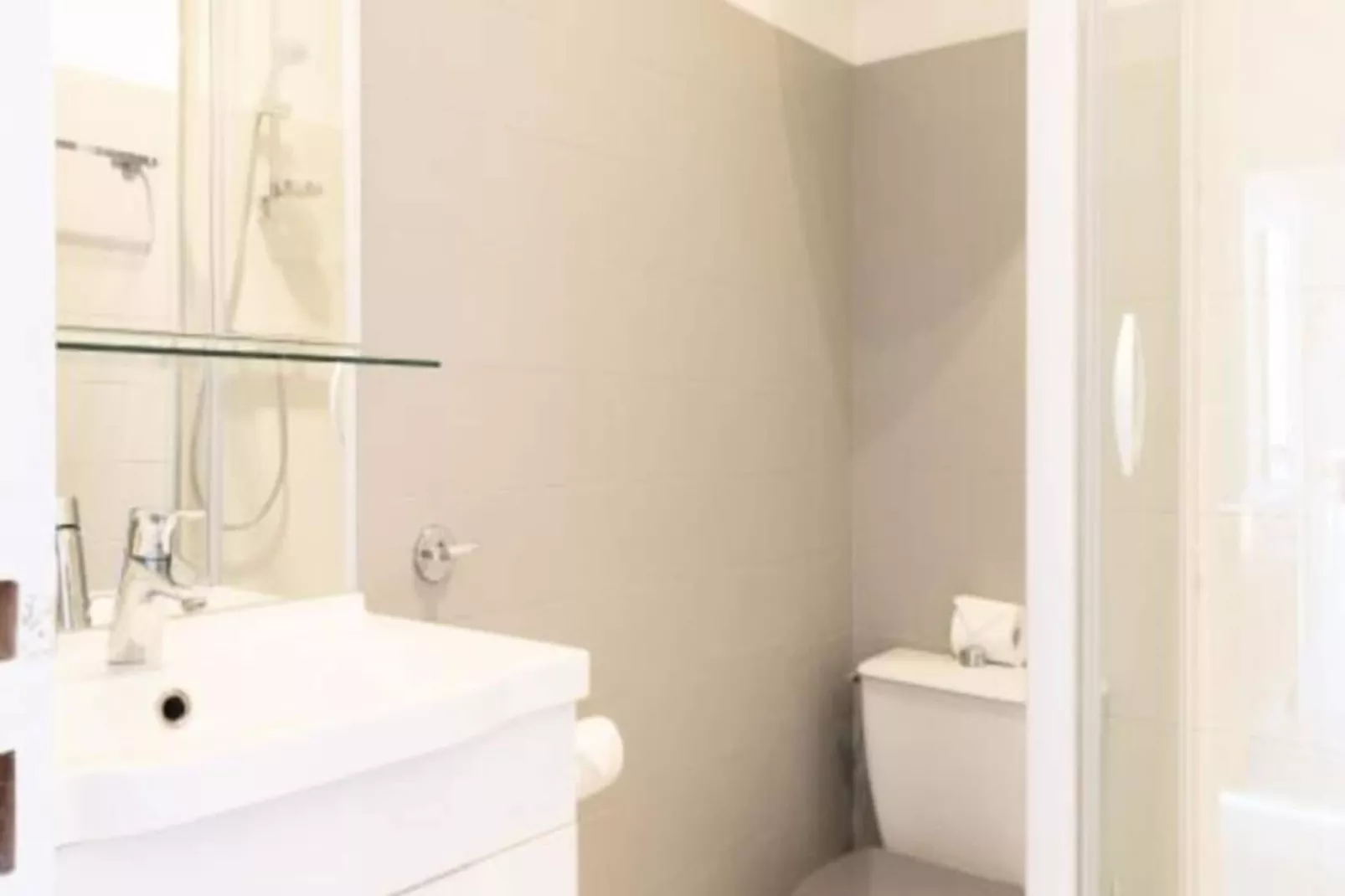 Résidence Appartement 39 M2 En Plein Centre Ville De Cannes, Climatis&eacute;-Buitenkant zomer