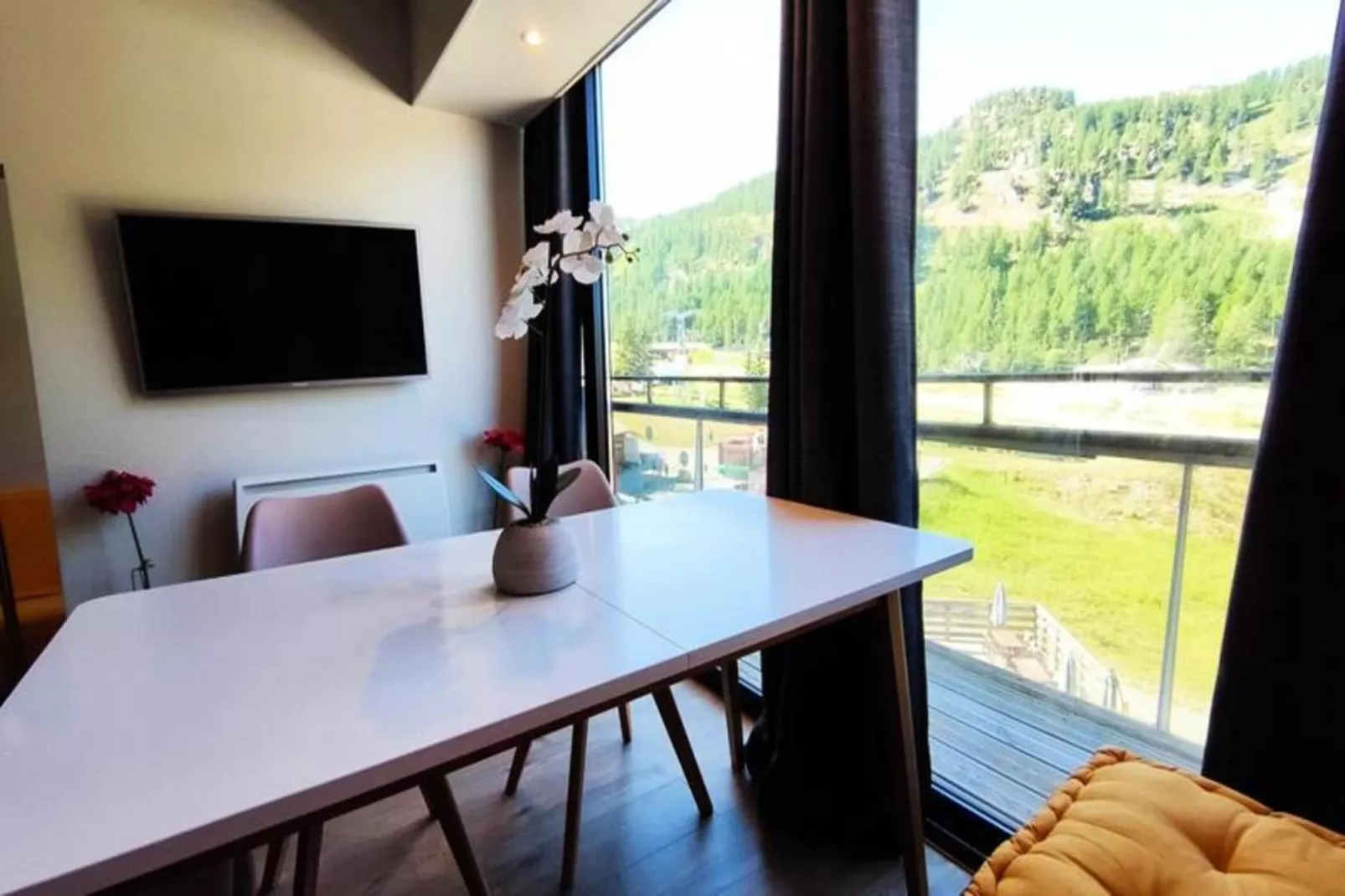 Résidence Malinvern C15-Buitenkant zomer