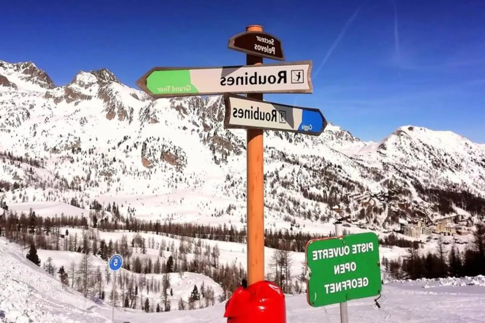 Résidence St Pierre B9-Buitenkant zomer