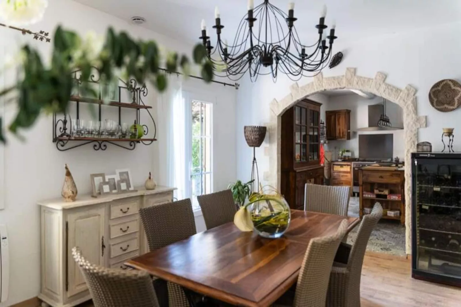 La Ch&ecirc;neraie. Proche Alpilles Et Luberon, Piscine Chauff&eacute;e-Image-tags.