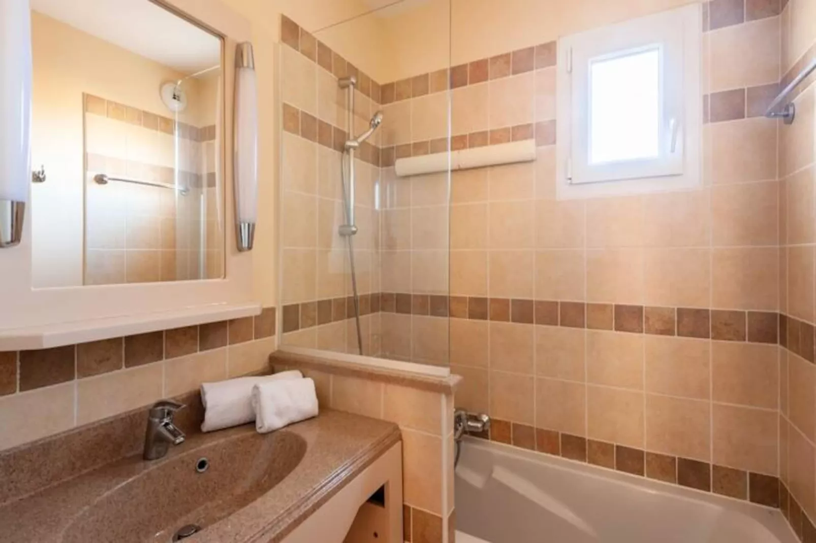 Les Coteaux de Pont Royal en Provence - maeva Home-Image-tags.