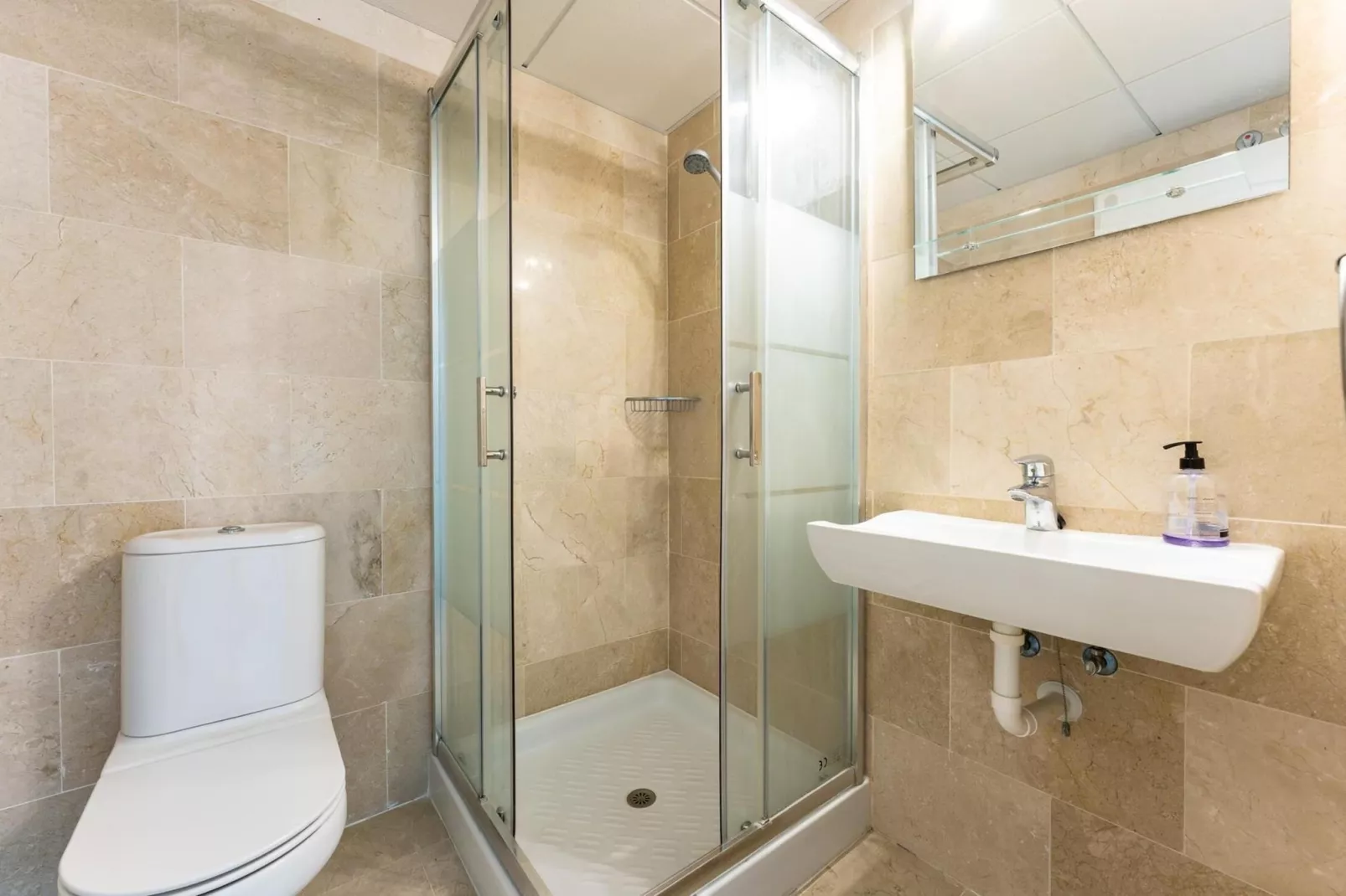 CT 317 - Faro's Playa Marina Apartment-Badkamer