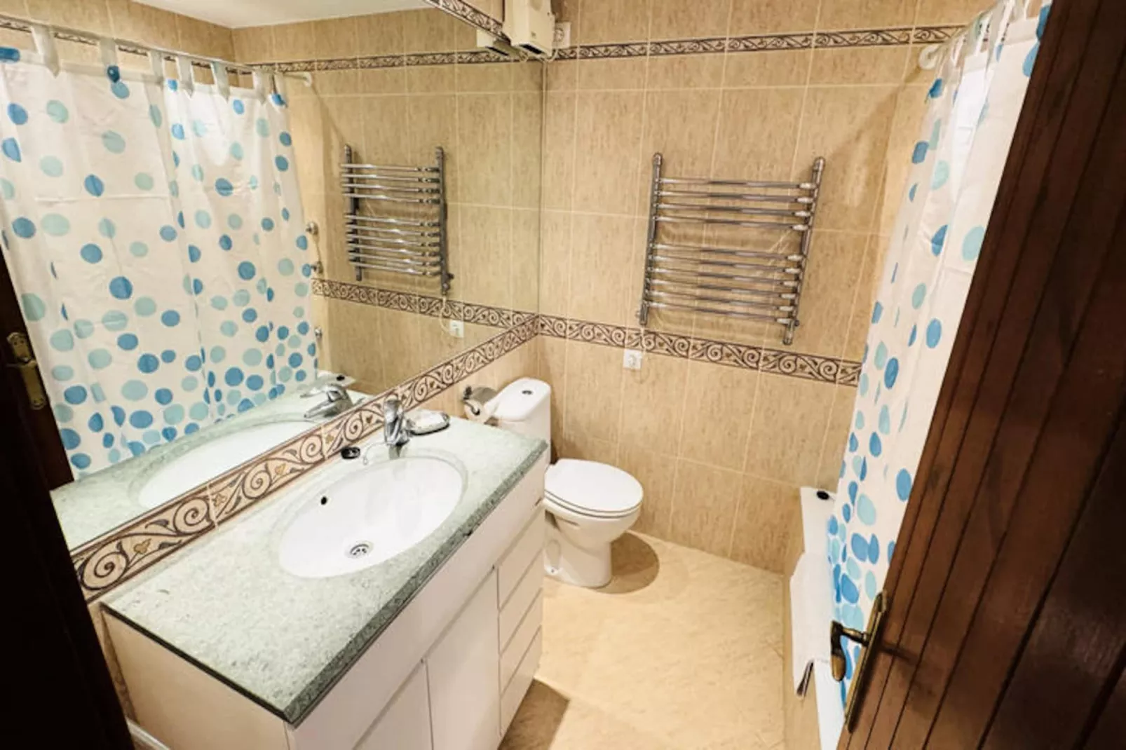 Appartements à Son Bou-Image-tags.