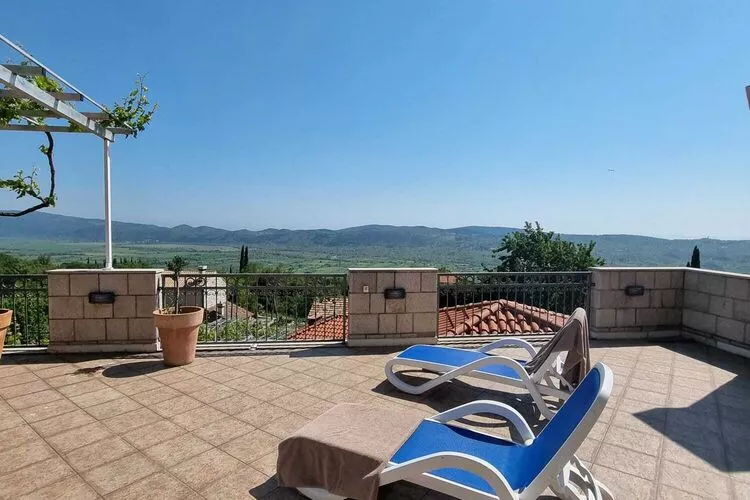 Villa Vino Veccios-Zwembad