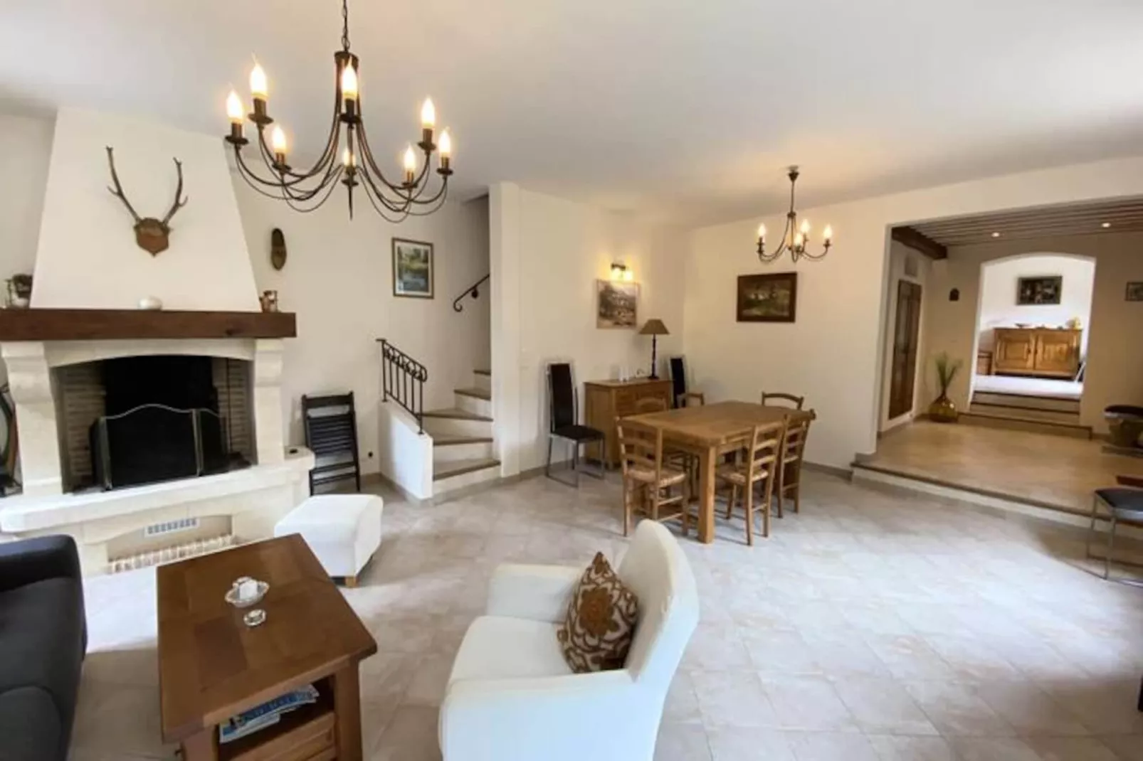 06cb : Jolie Maison De Campagne Pour 8-Image-tags.