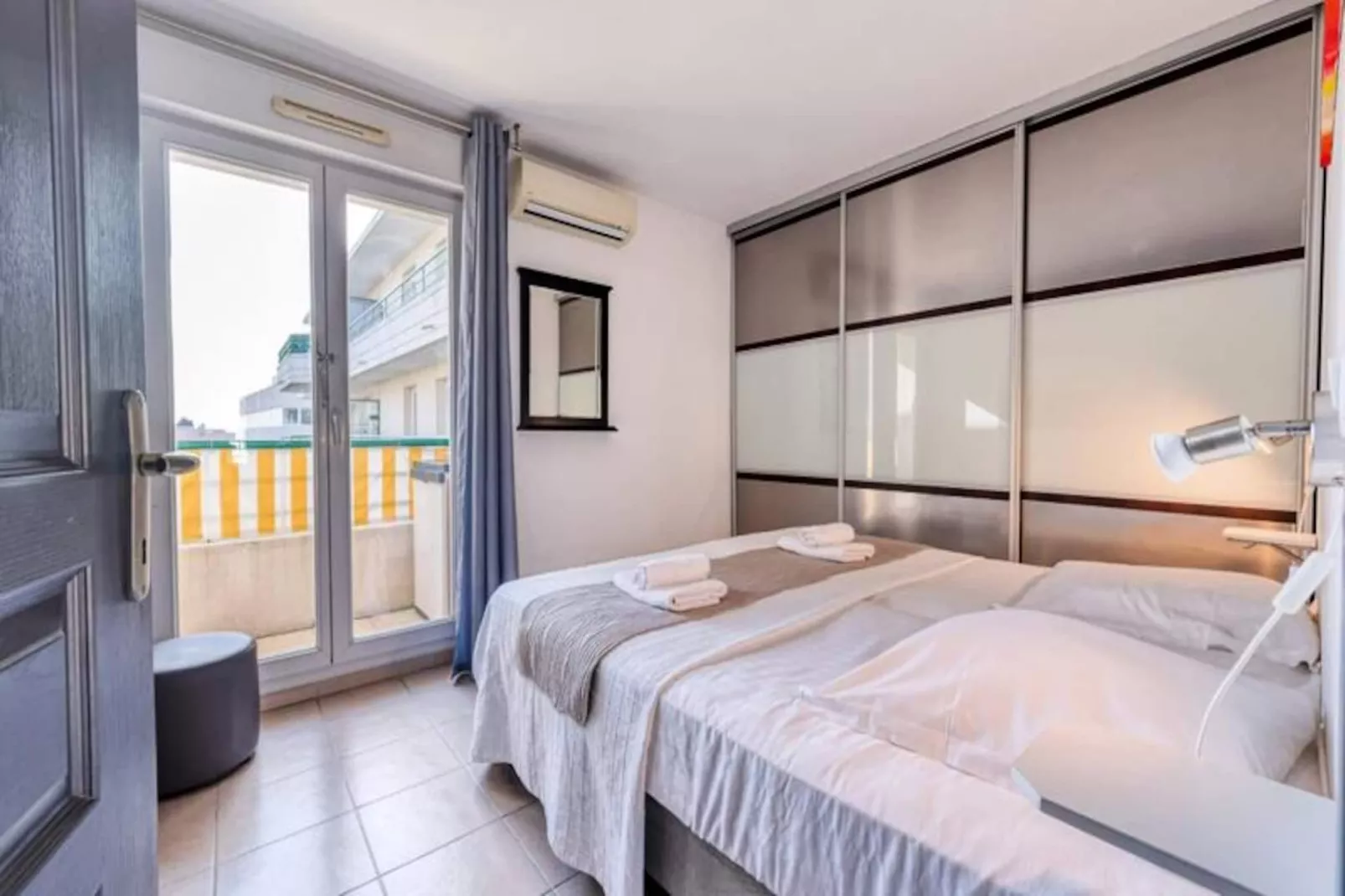 Le Regent Park  Appartement Pour 6 By Sunset-Image-tags.