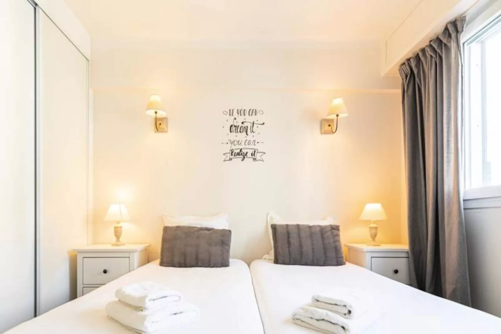 4 Pi&egrave;ces - Moderne Lumineux Croisette 1 Mn, Coeur De Cannes Olam Properties-Image-tags.