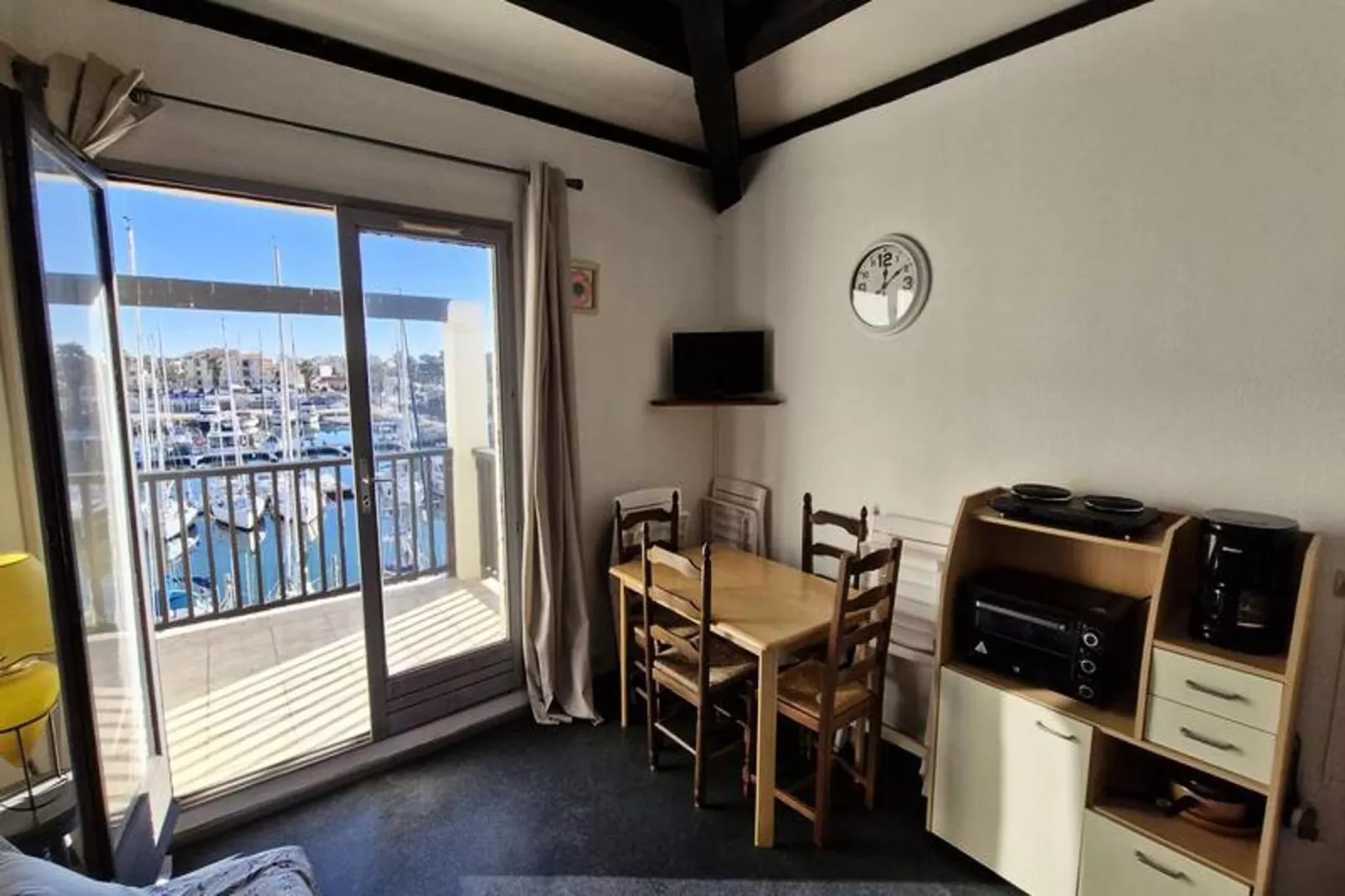 Résidence Le Grand Large-Eetkamer