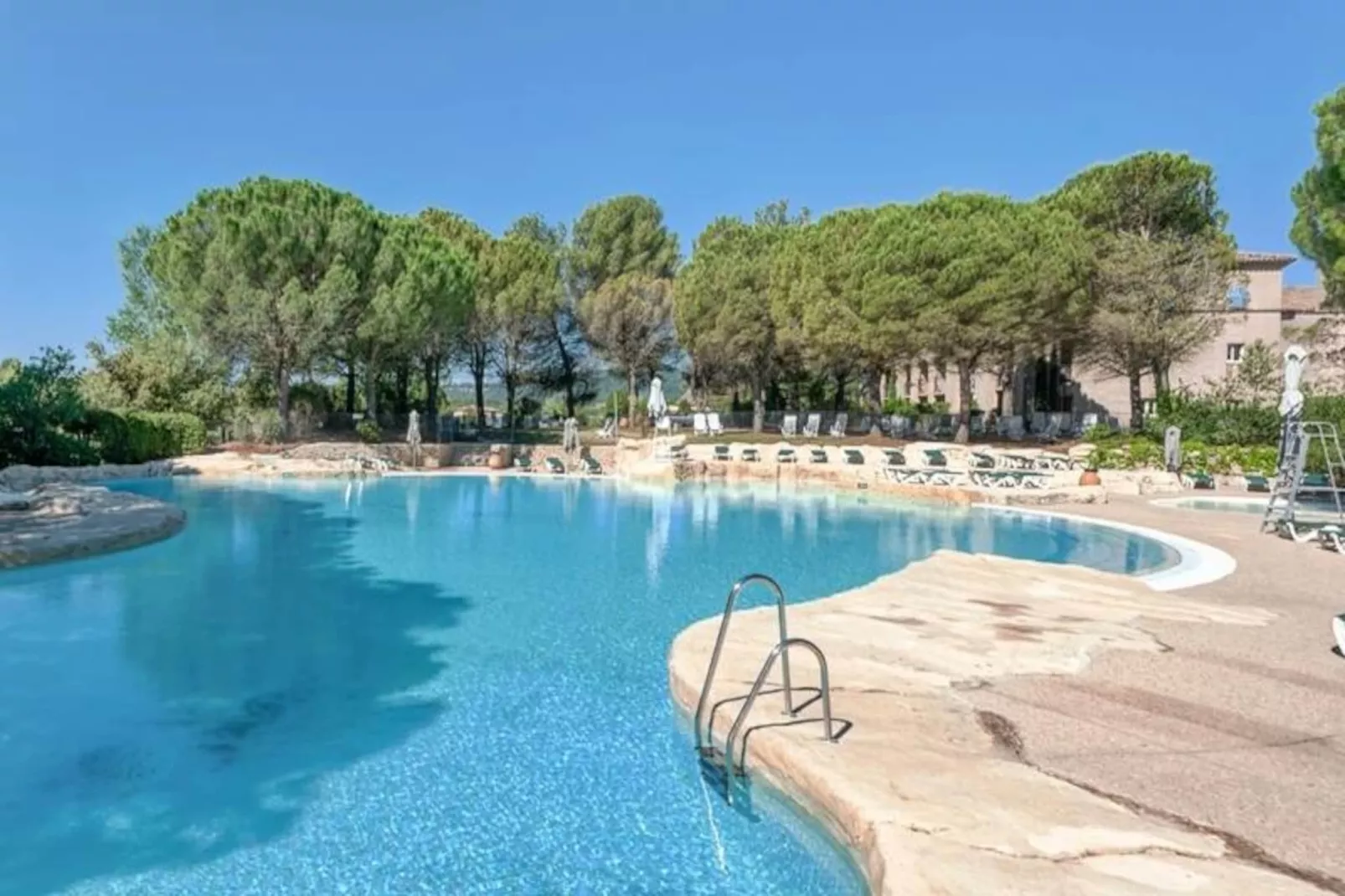 Résidence Hôtel du Golf de Pont Royal - maeva Home-Image-tags.