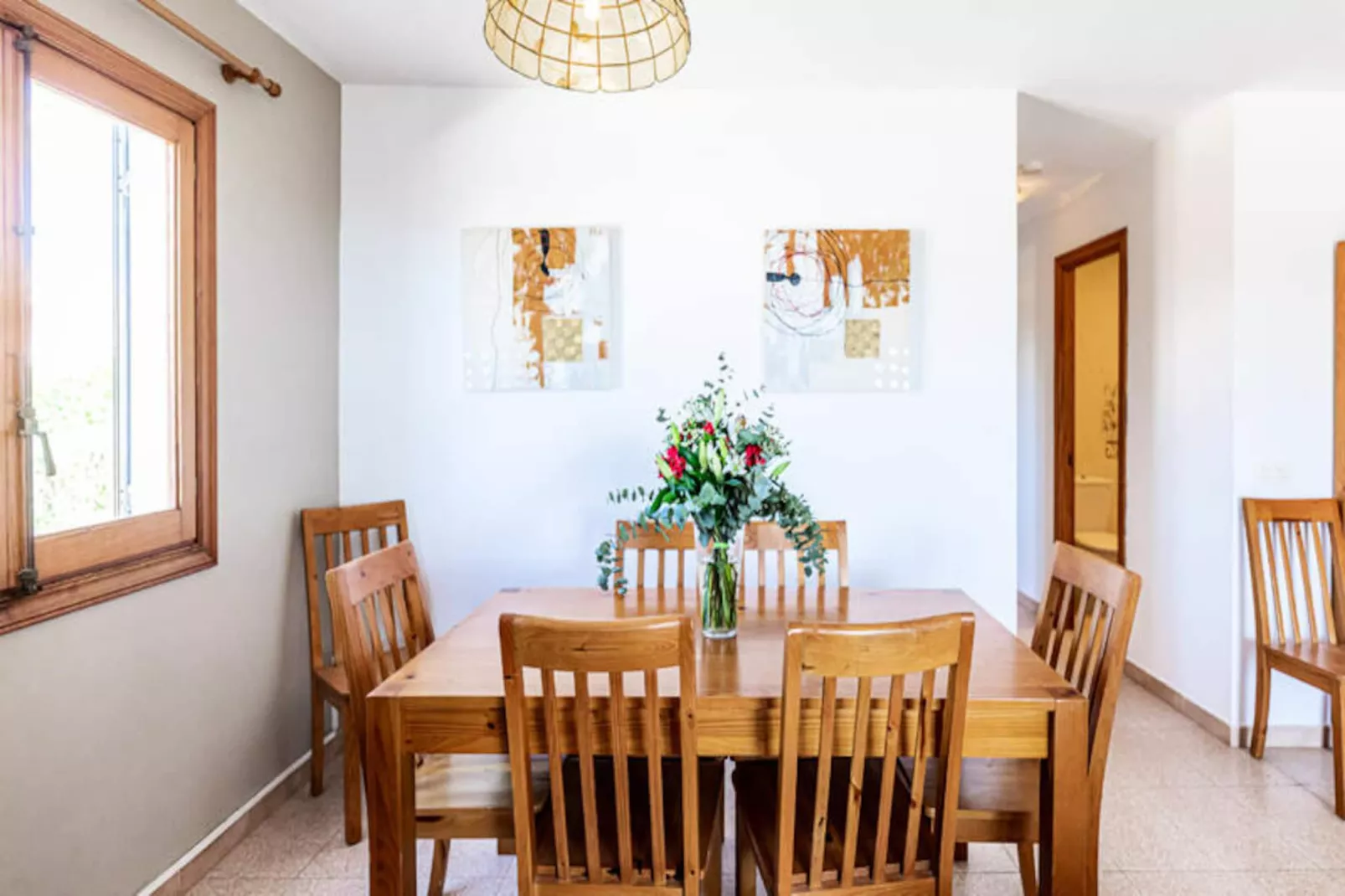 Maison à Son Bou-Image-tags.