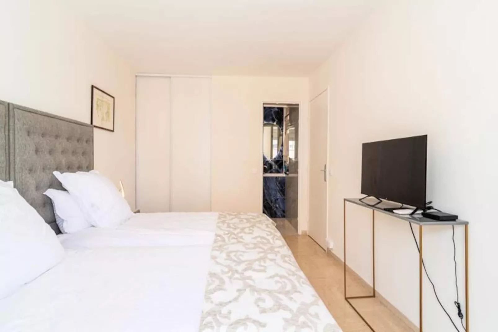 Superbe 3 Pcs Premium Vue Mer Pointe Croisette Iles Lérins Olam Properties-Image-tags.