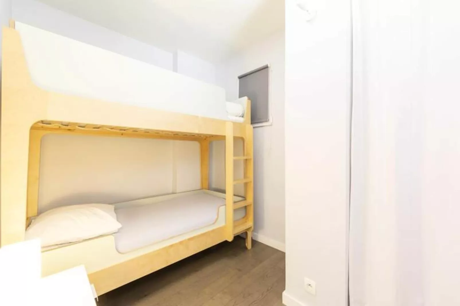 Résidence Moderne Appartement 2 Chambres/1 Salle De Bain, Terrasse Calme/aper&ccedil;u Mer-Slaapkamer