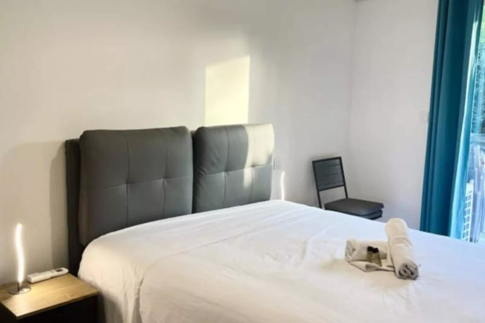 Résidence Bnb Renting Beau  2 Pi&egrave;ces Dans Un Immeuble Neuf Avec Piscine Avec Parking-Slaapkamer