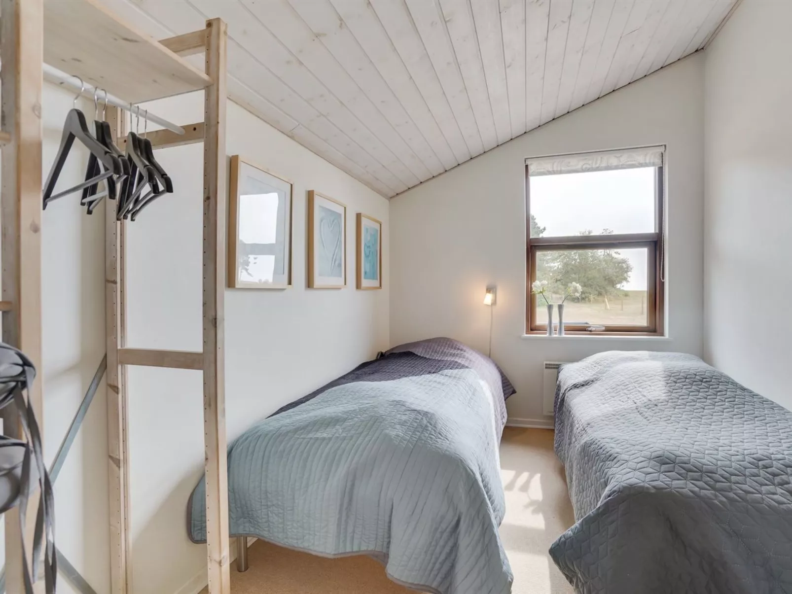 "Cathalina" - 75m from the sea-Binnen