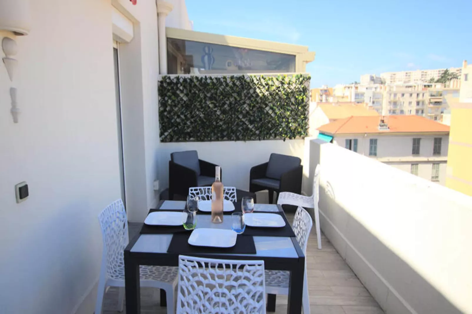 Appartements à Nice-Buitenkant zomer
