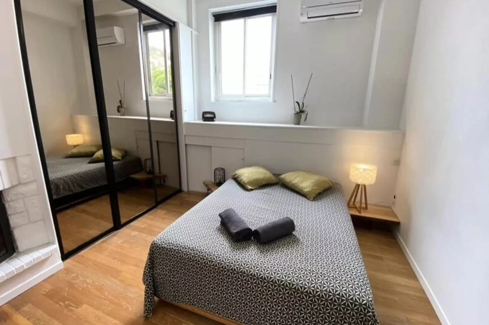 06bx : Superbe Loft - 100m2 - 6 Personnes-Buitenkant zomer