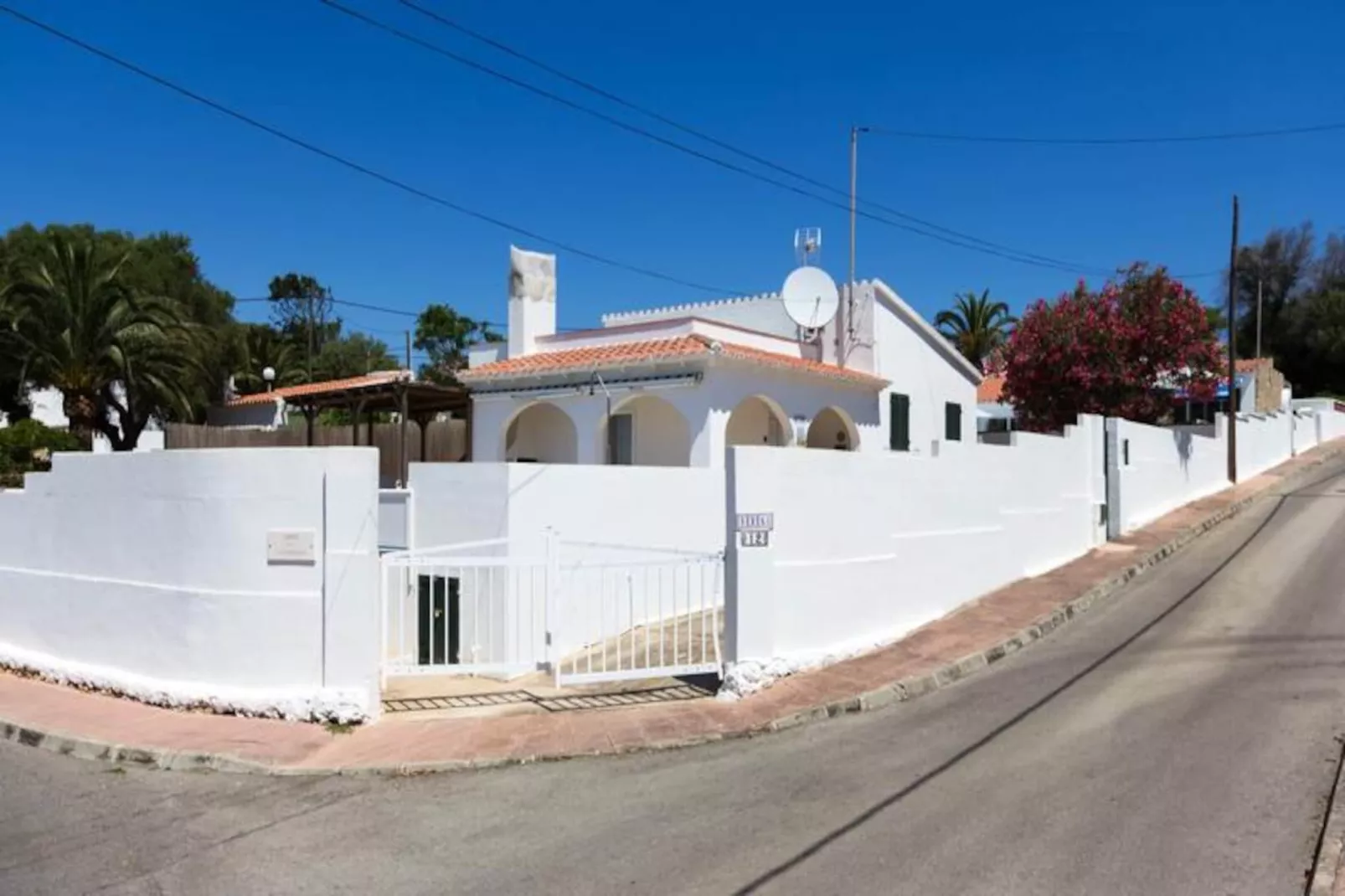 Maison à Cala'n Porter-Image-tags.