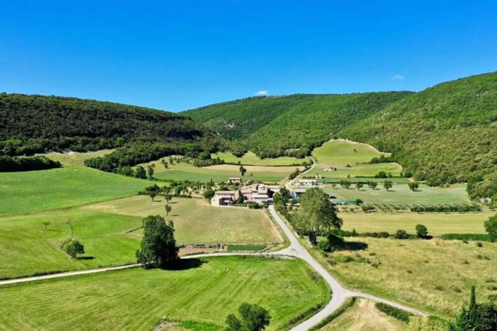 Mas La Miellerie | Charme Authentique Et Nature-Image-tags.