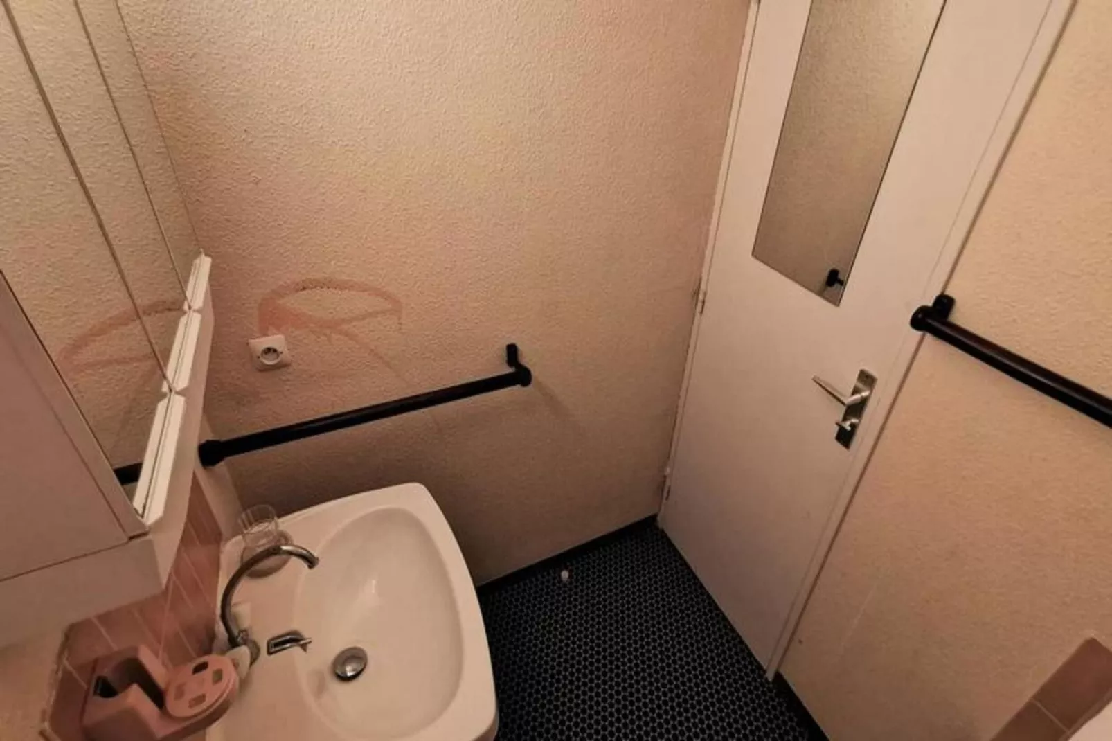 Résidence Terrasses De La Mediterranee 3-Badkamer