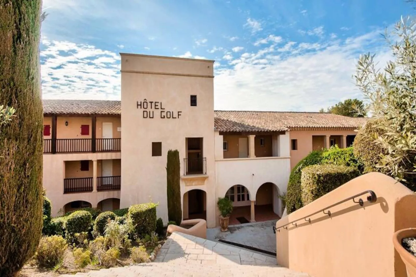 Résidence Hôtel du Golf de Pont Royal - maeva Home-Image-tags.