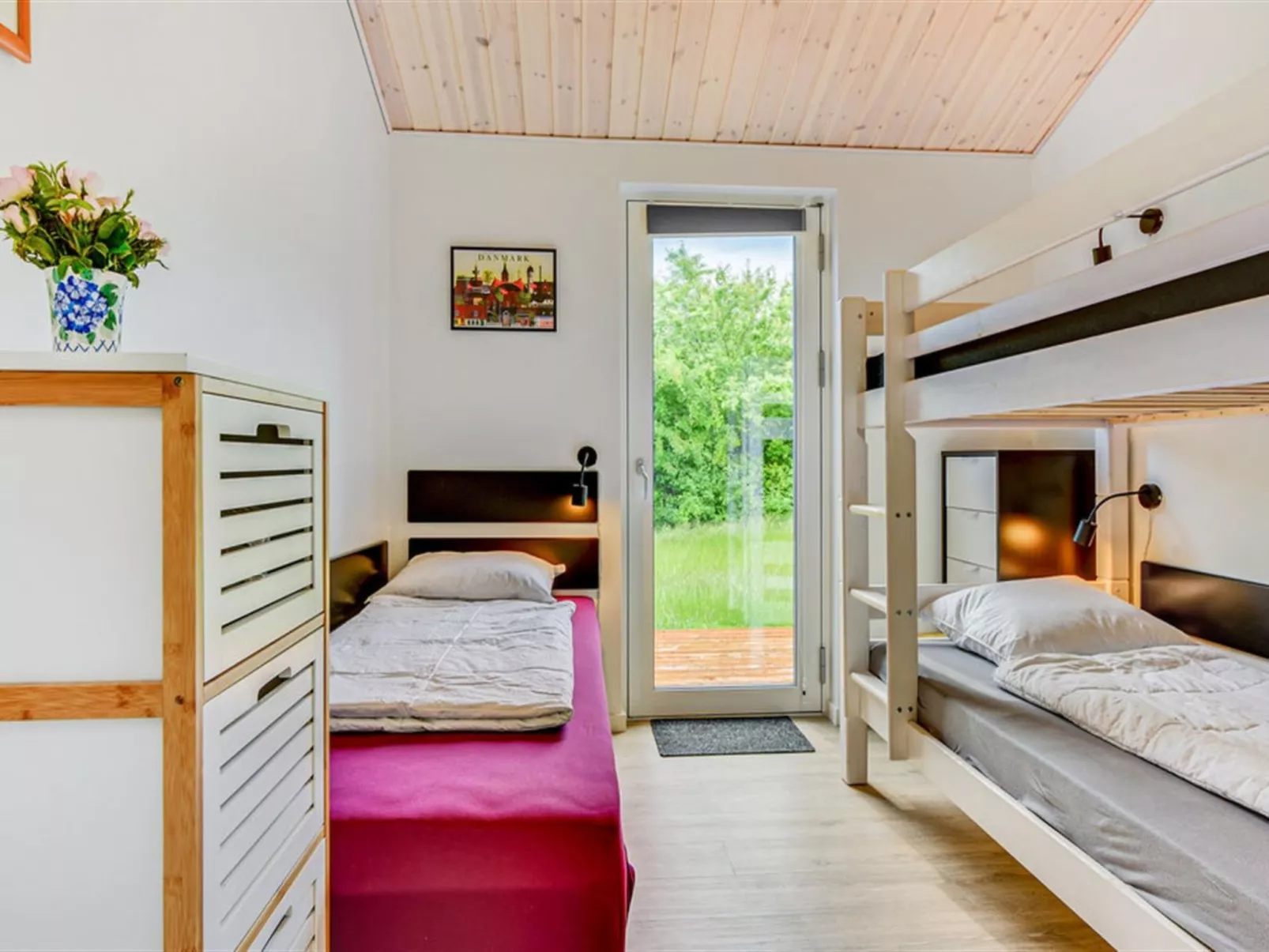 "Snari" - 700m from the sea-Binnen