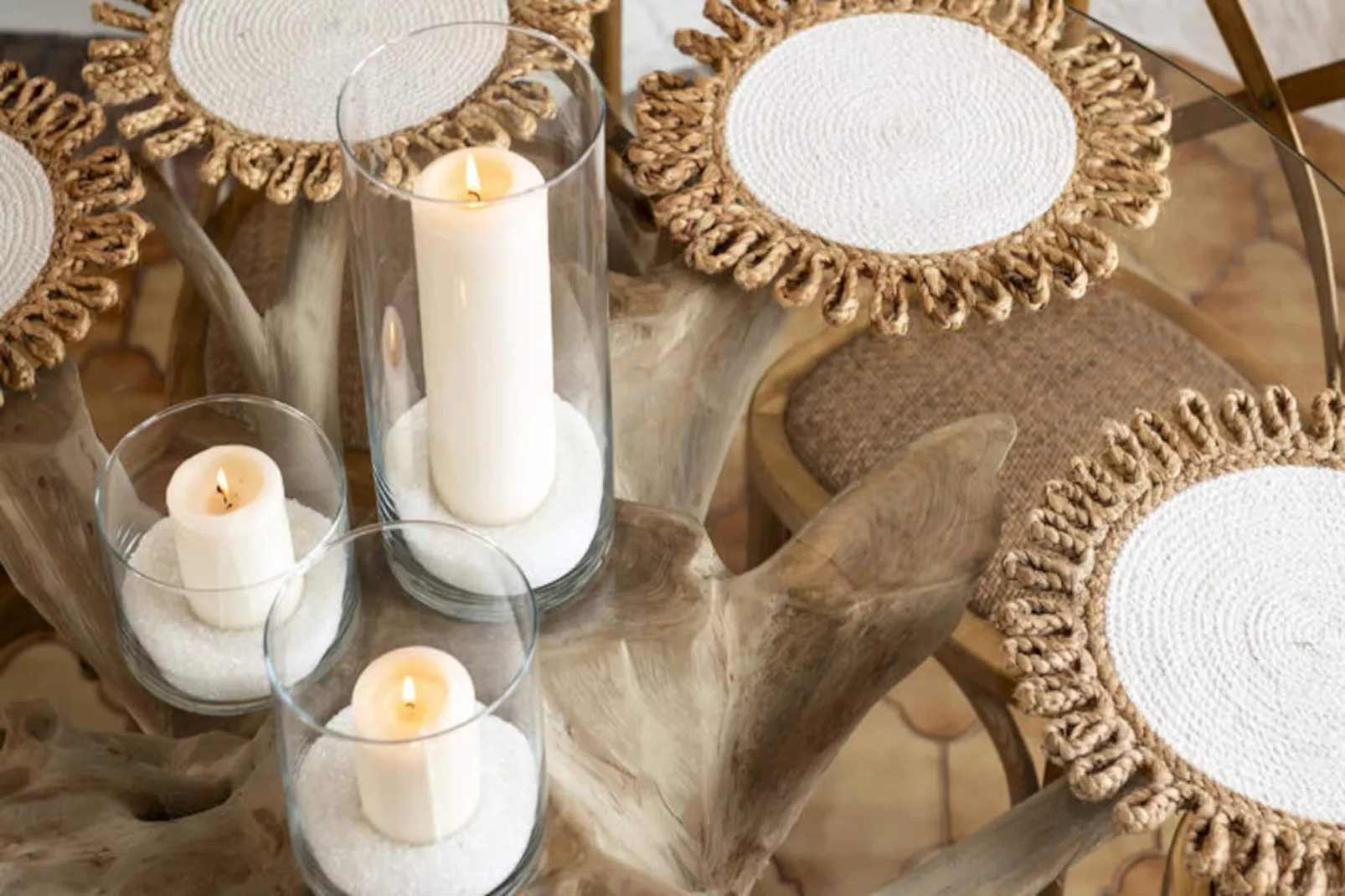 Maison à Son Bou-Image-tags.