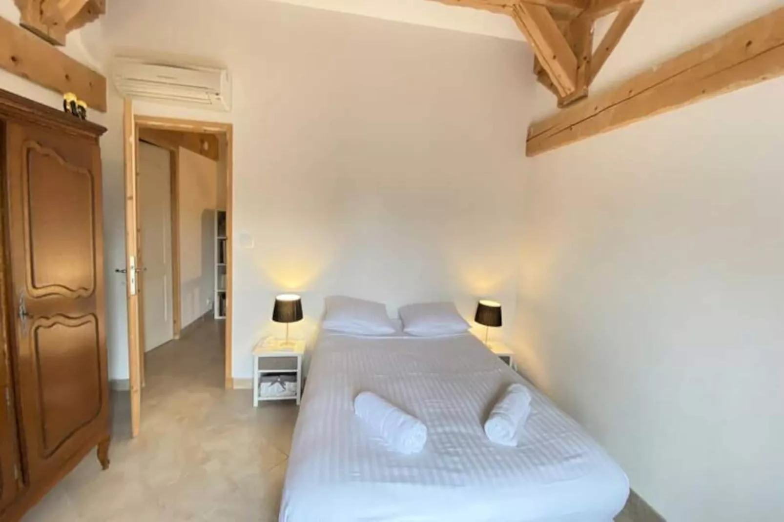 06cb : Jolie Maison De Campagne Pour 8-Image-tags.