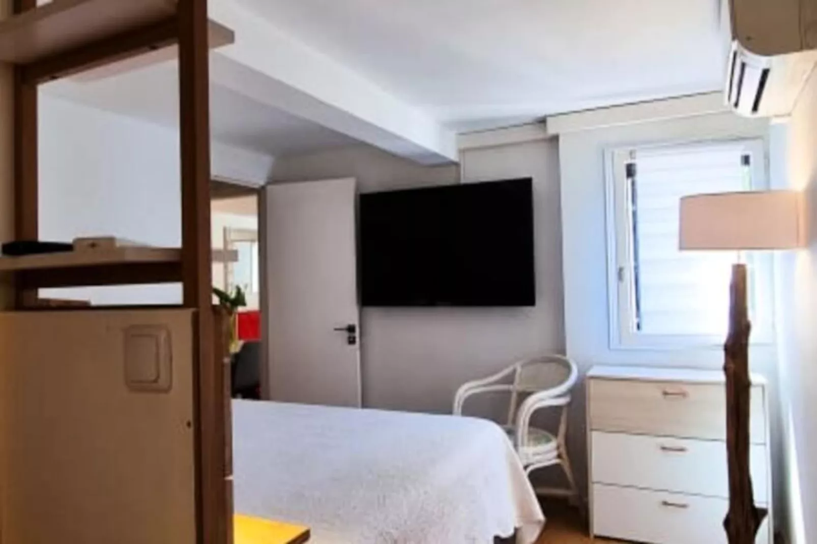 Appartement Dolce 3 Chambres 5 Pers/10min De Cannes-Image-tags.