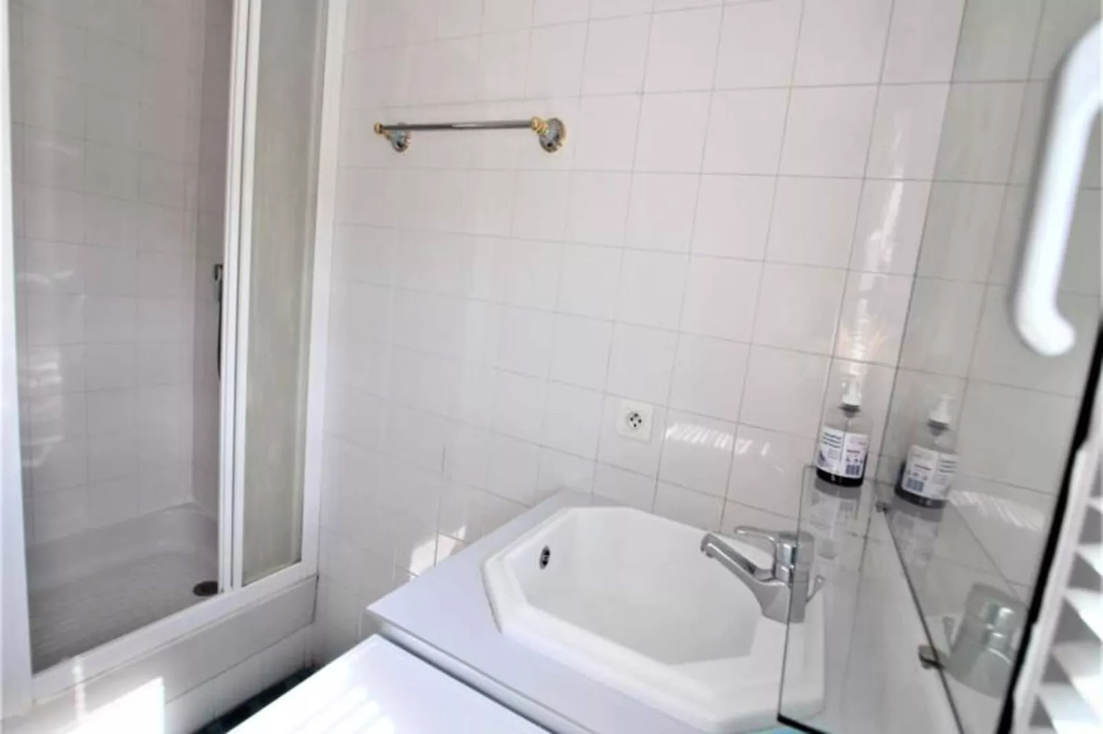 Résidence Studio Dernier &eacute;tage Avec Terrasse Sur Splendide Vue Mer-Buitenkant zomer