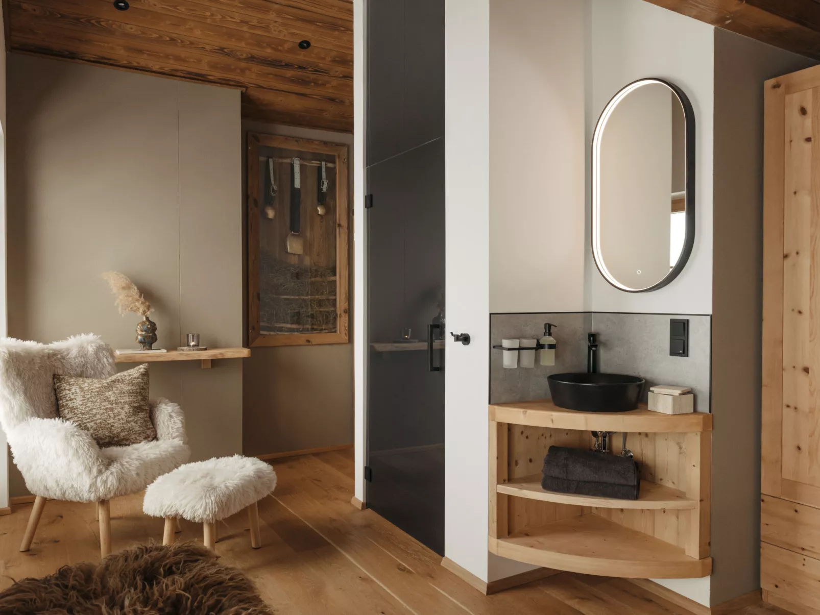 Royal Mountain Lodge-Binnen