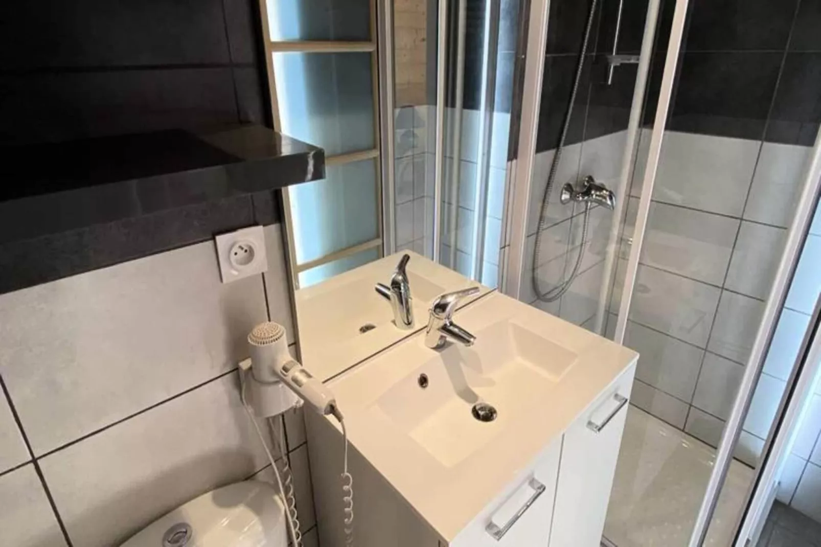 Résidence Gaubert - Badkamer