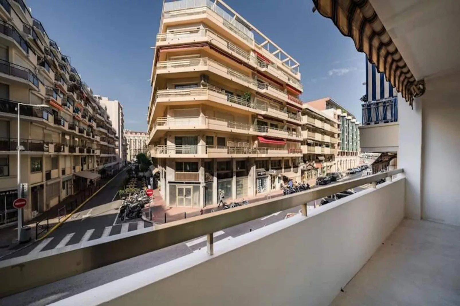 Magnifique 4 Pi&egrave;ces Entir&egrave;rement R&eacute;nov&eacute;-Image-tags.