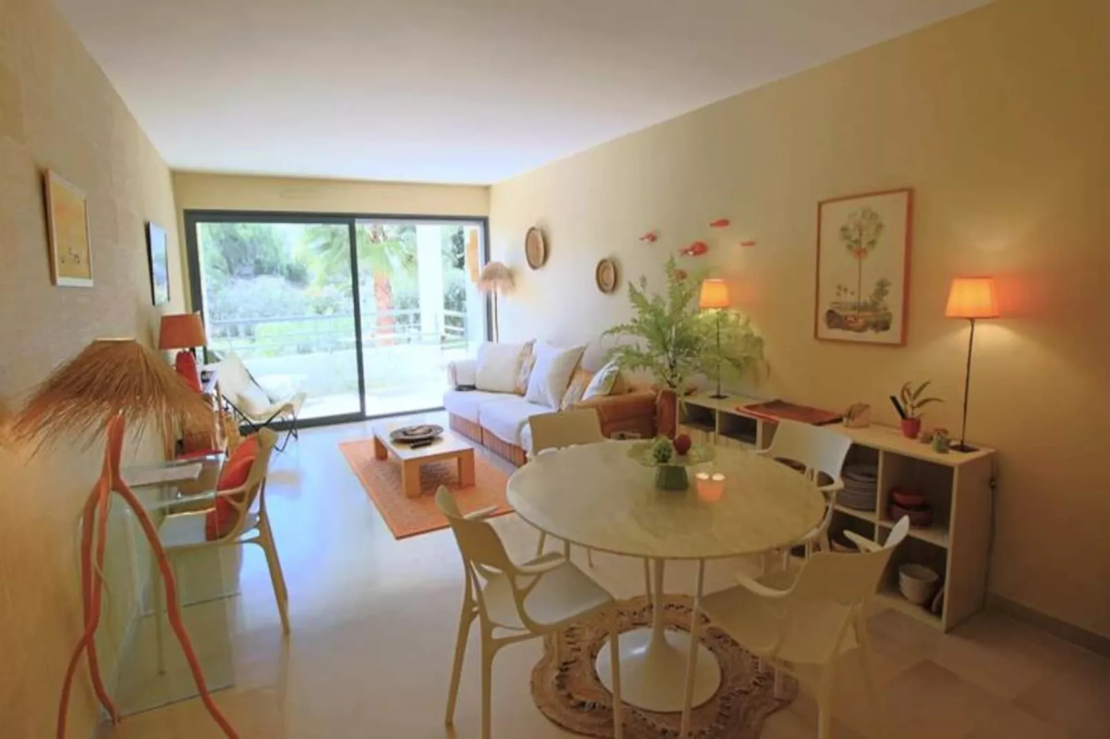 Résidence Appartement Rénové Avec 2 Chambres & Salle De Bain à La Décoration Raffinée-Recreatieruimte