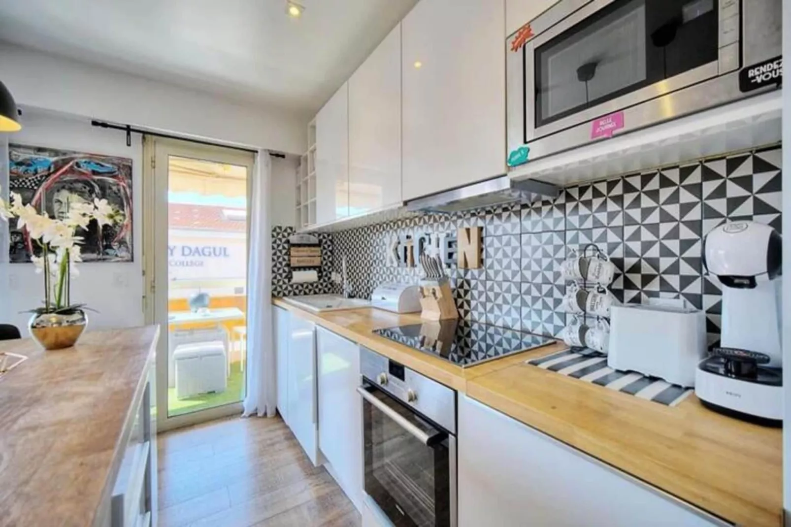 Résidence Le Verdi-Buitenkant zomer