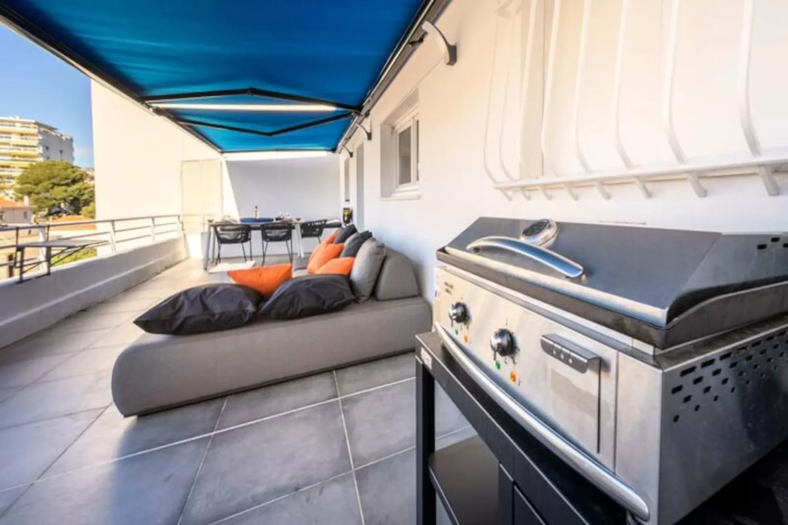 06az - Appartement Avec Terrasse 10min Du Palais-Image-tags.